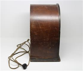 Vintage 1935 Philco 84B  Baby Grand Cathedral Radio